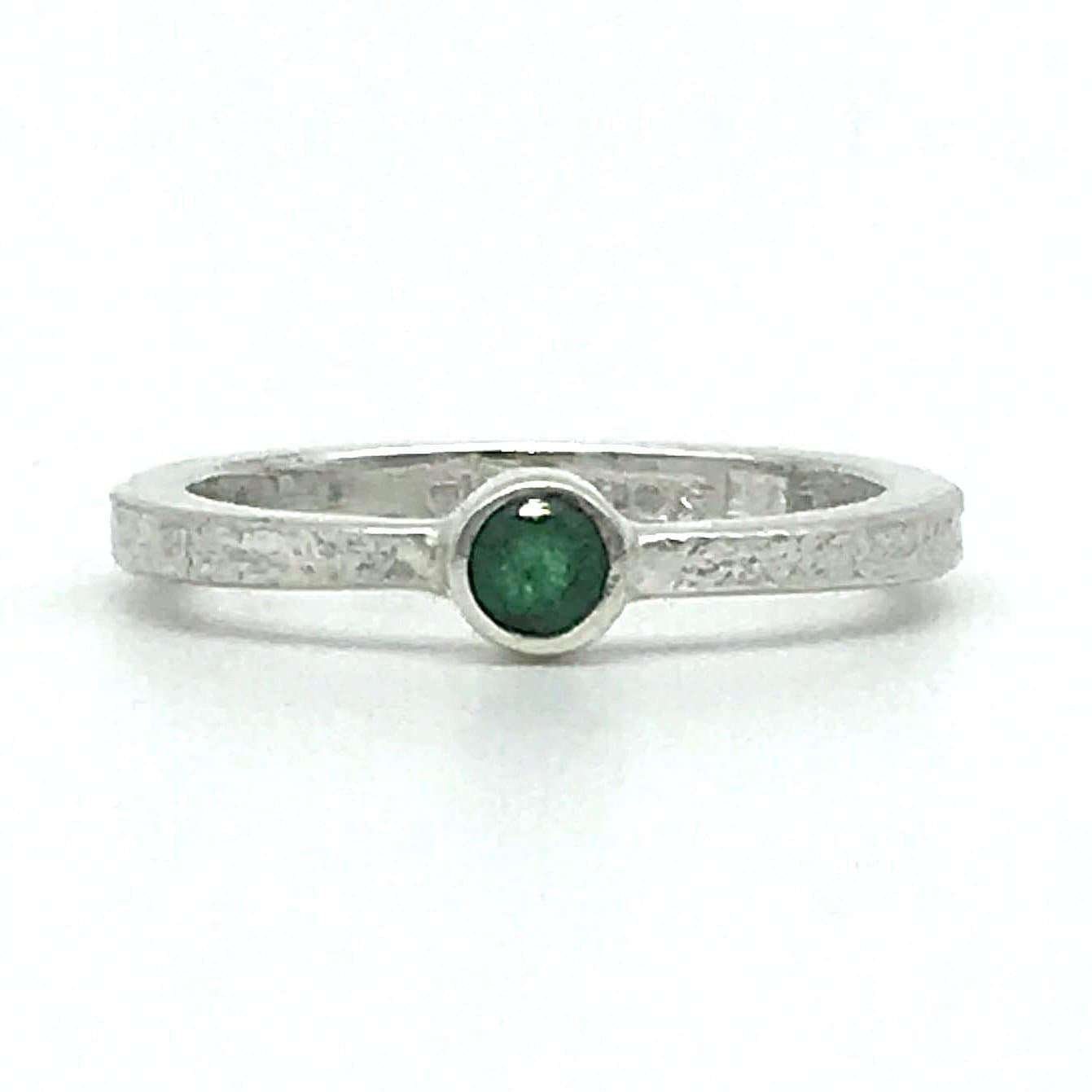 Anillo Ale con Esmeralda