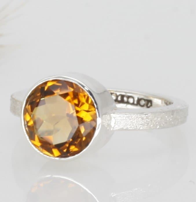 Anillo Ale con citrino XL talla brillante
